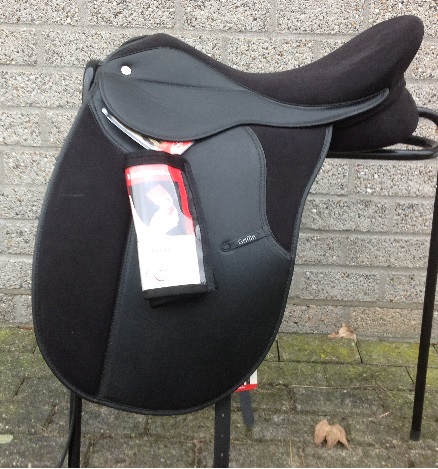 Dressuurzadel Thorowgood (127GL)