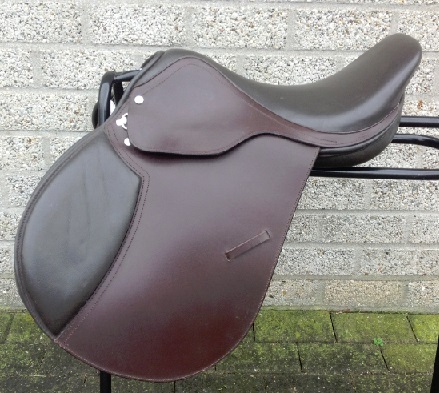 Veelzijdigheidszadel Sharie (126GL)