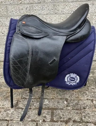 Dressuurzadel JC (225)